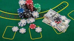 ri98 Online Gambling မြန်မာ ကစားသူများ Live Casino နှင့် Slots ကစားနေသောမြင်ကွင်း